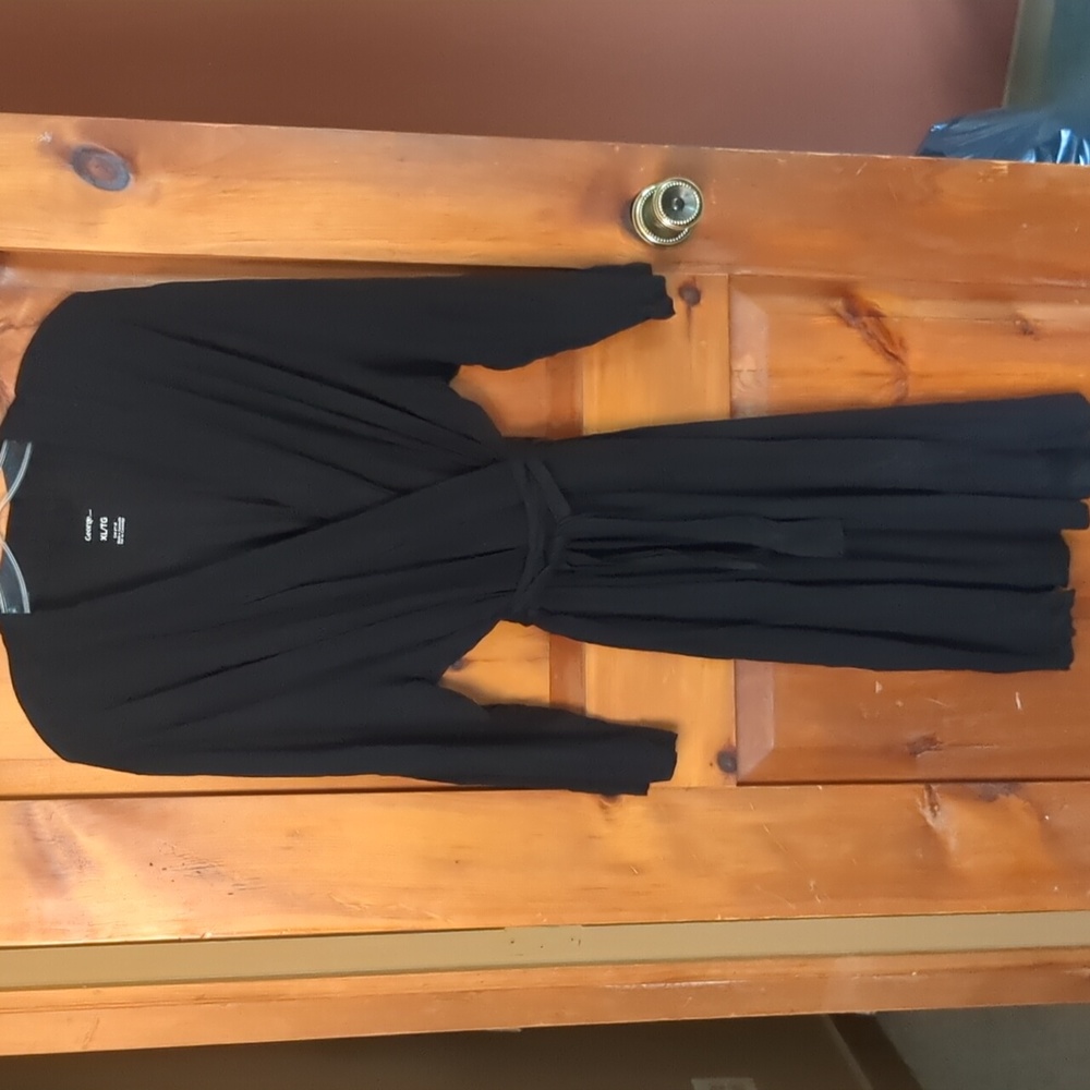 XL George wrap around robe w/belt, tie inside, long sleeve stretchy and comfy